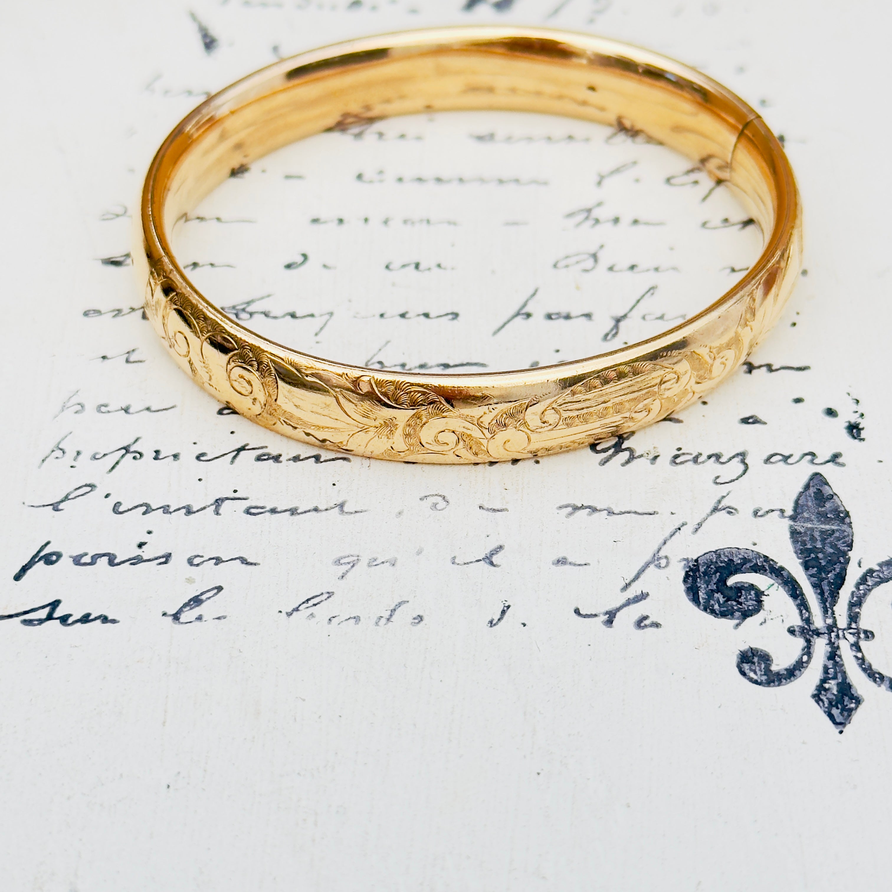 Victorian Hinged Bangle Bracelet – Antique MH & Co Gold Shell