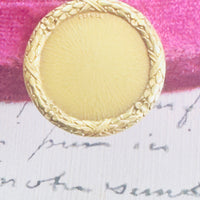 Qu hier que demain necklace