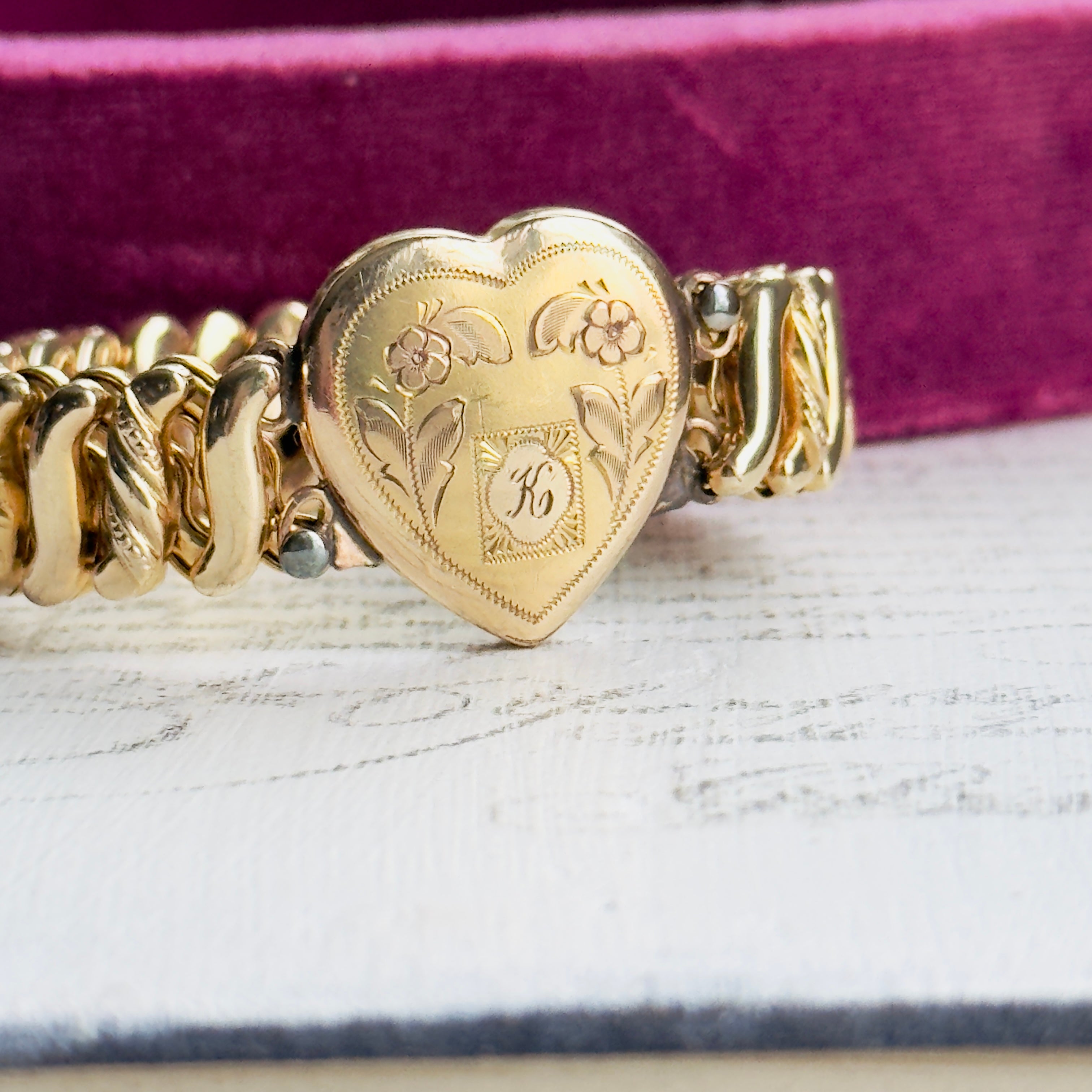 DFB Carmen Sweetheart Expansion Bracelet – hipV Modern Vintage Jewelry