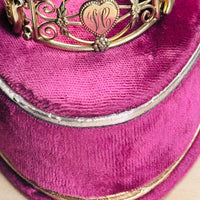 Close-up of woven expansion band on antique gold filled sweetheart bracelet