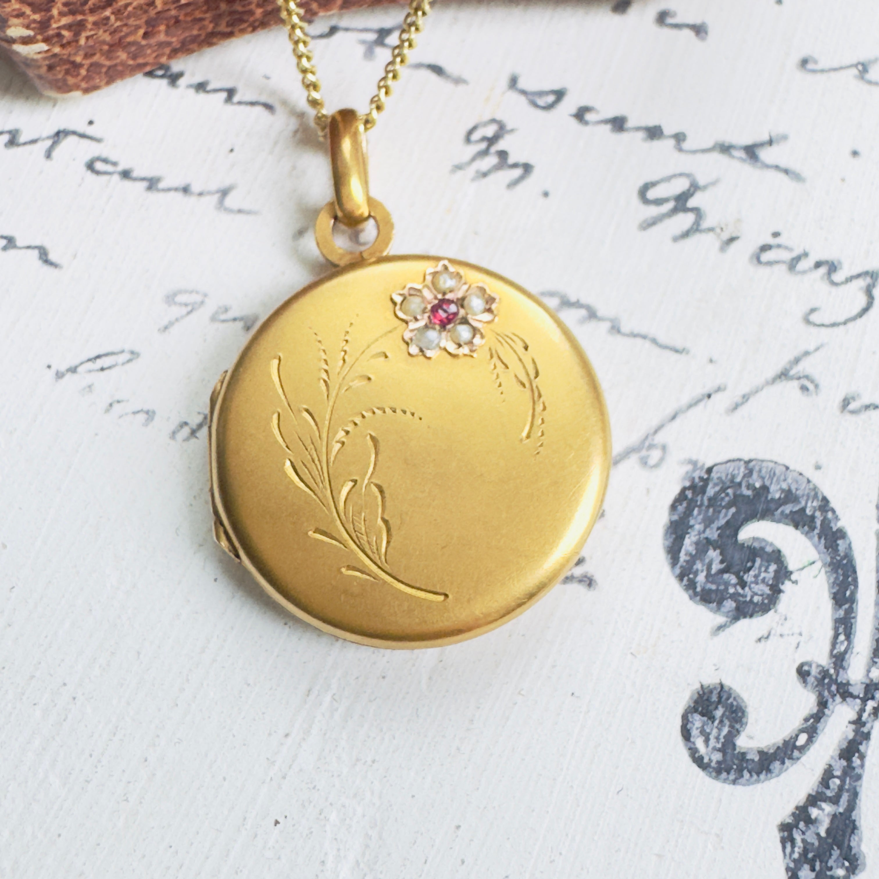 Antique Victorian Gold Filled Round Locket Charm Pendant Dogwood Flower deals 25961