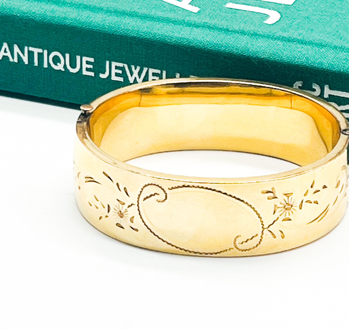 Vintage Gold Bangle Bracelet – hipV Modern Vintage Jewelry