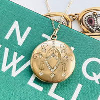 Antique photo locket with Art Deco design by hipV Modern Vintage Jewelry.