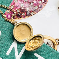 Vintage Cameo Photo Locket