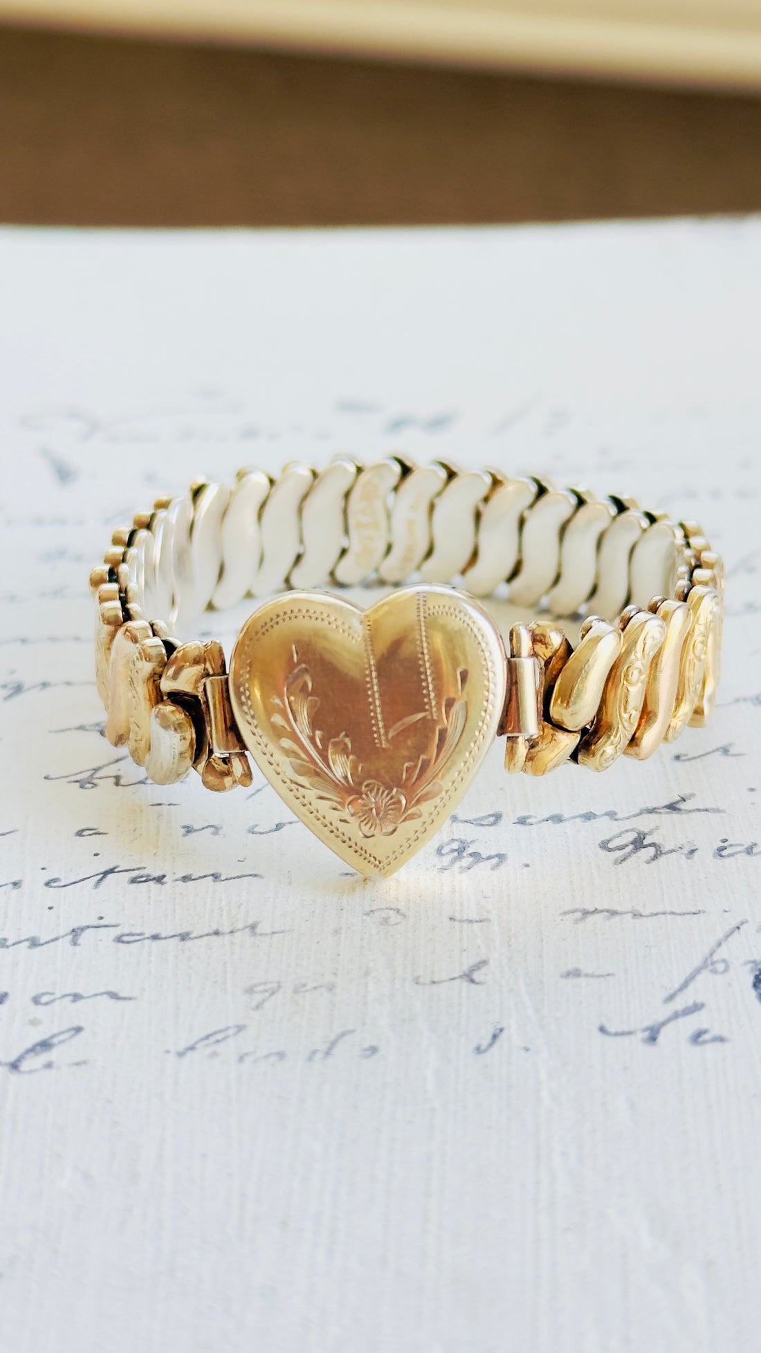 Co-Star Sweetheart Expansion Bracelet