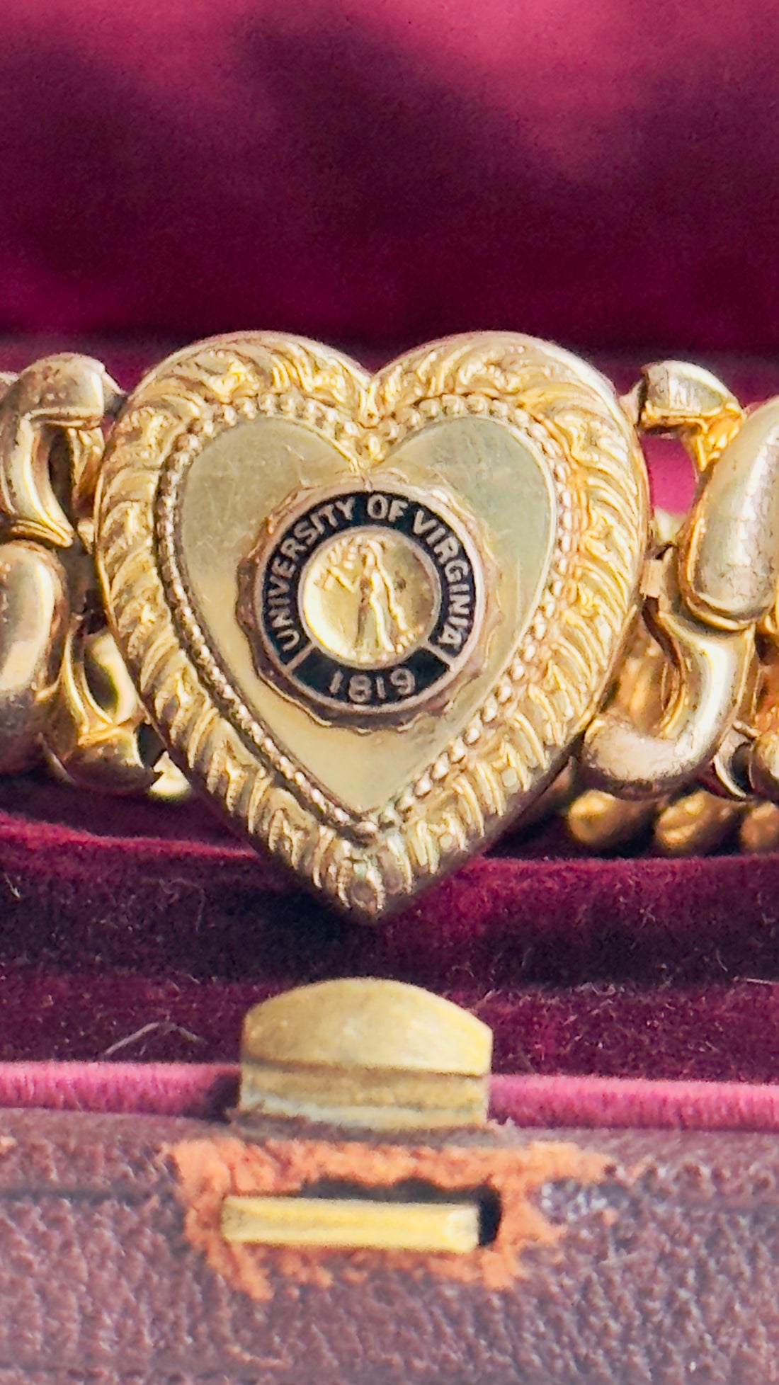 Gold-Filled Vintage Sweetheart Expansion Bracelet – UVA Insignia by Pittman & Keeler