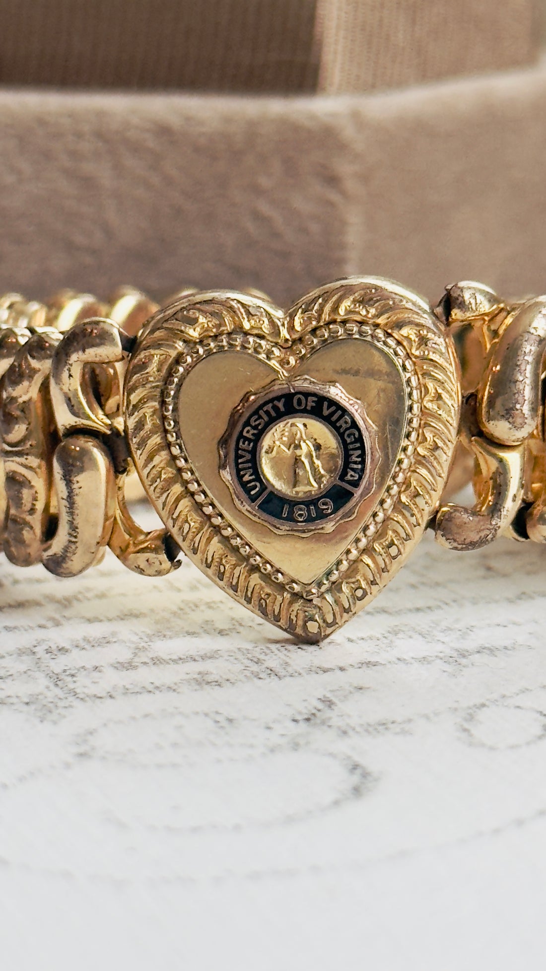 Gold-Filled Vintage Sweetheart Expansion Bracelet – UVA Insignia by Pittman & Keeler