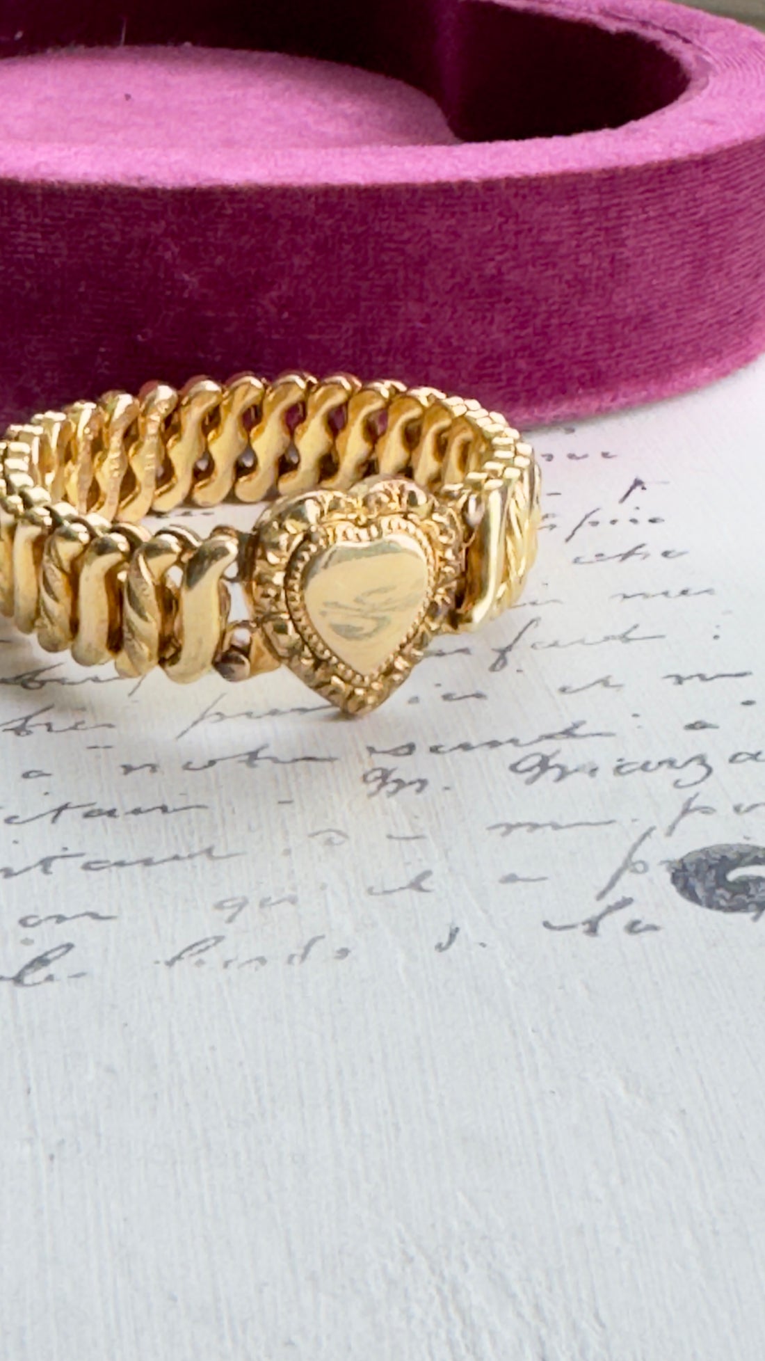 Vintage Carmen D.F.B. Co. Sweetheart Expansion Heart Bracelet