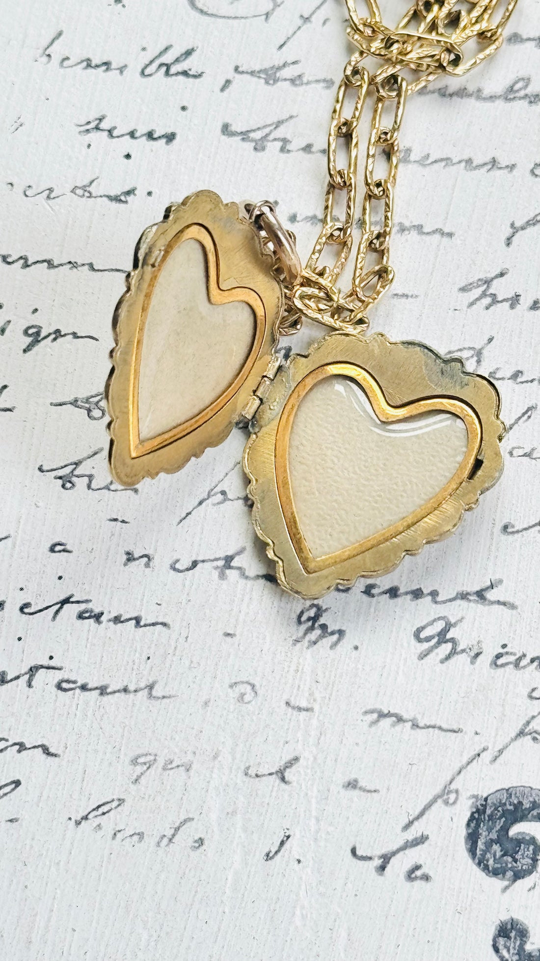 Keepsake Gold Photo Locket
