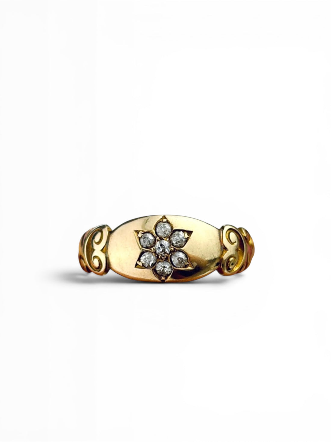 Antique Victorian diamond ring in 18k yellow gold with scroll engraving, hipV Vintage heirloom jewelry