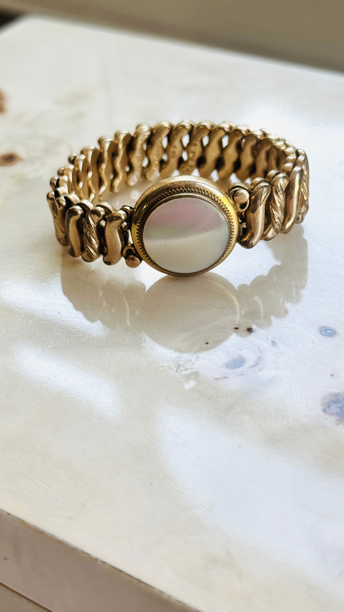 Antique gold-filled sweetheart bracelet by DFB Co., Carmen design, early 20th century