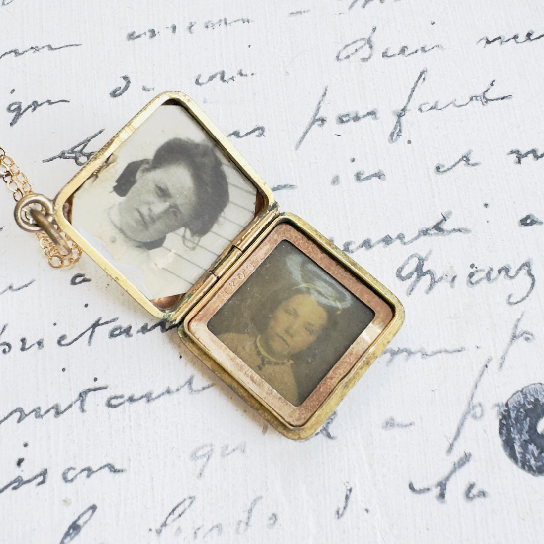 Victorian Gold-Filled Repoussé Starburst Photo Locket