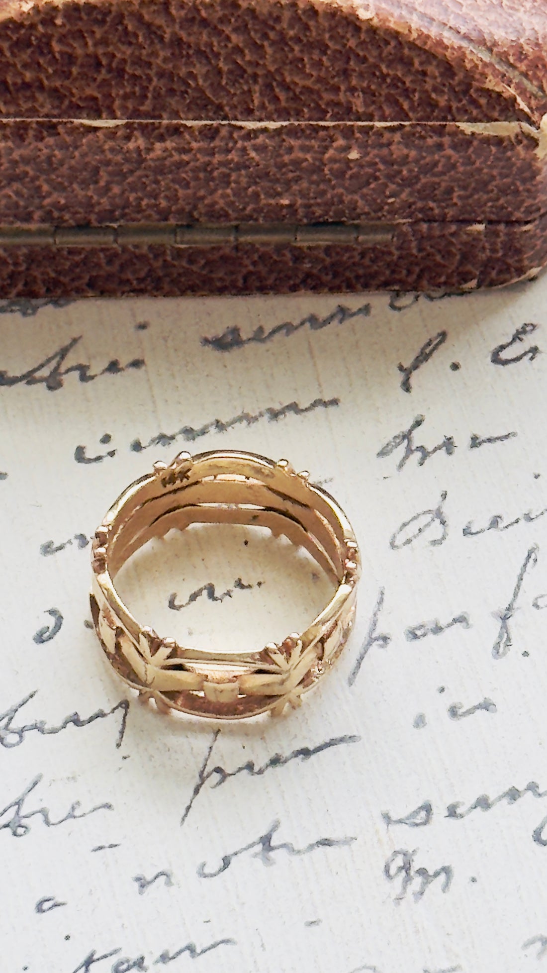 14k Antique Gold Band