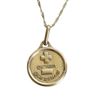 Close-up of an original Alphonse Augis French Love Token in 18k gold with the Qu'hier Que Demain motif.
