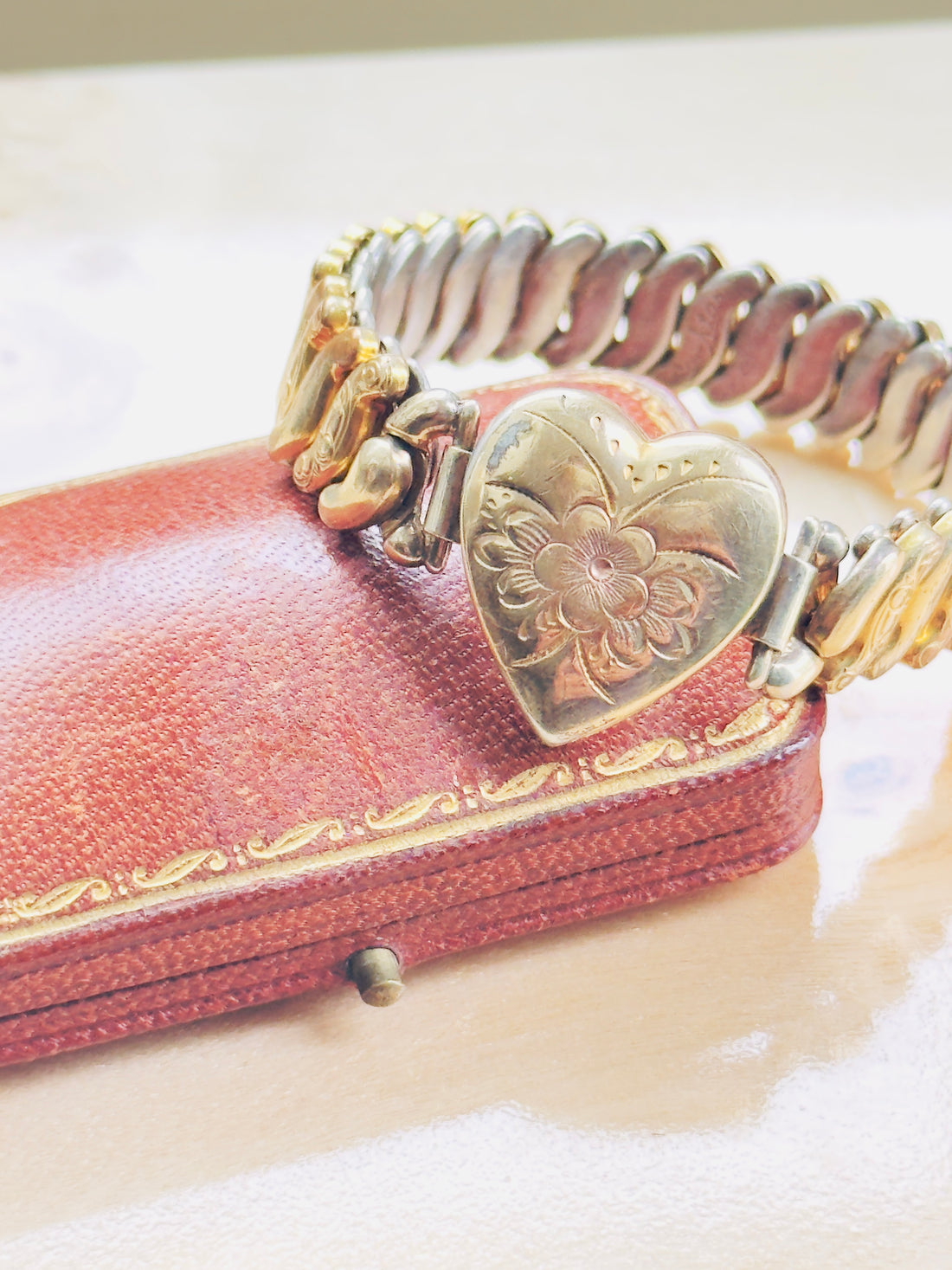 Co-Star expansion bracelet gold filled engraved heart face vintage sweetheart jewelry