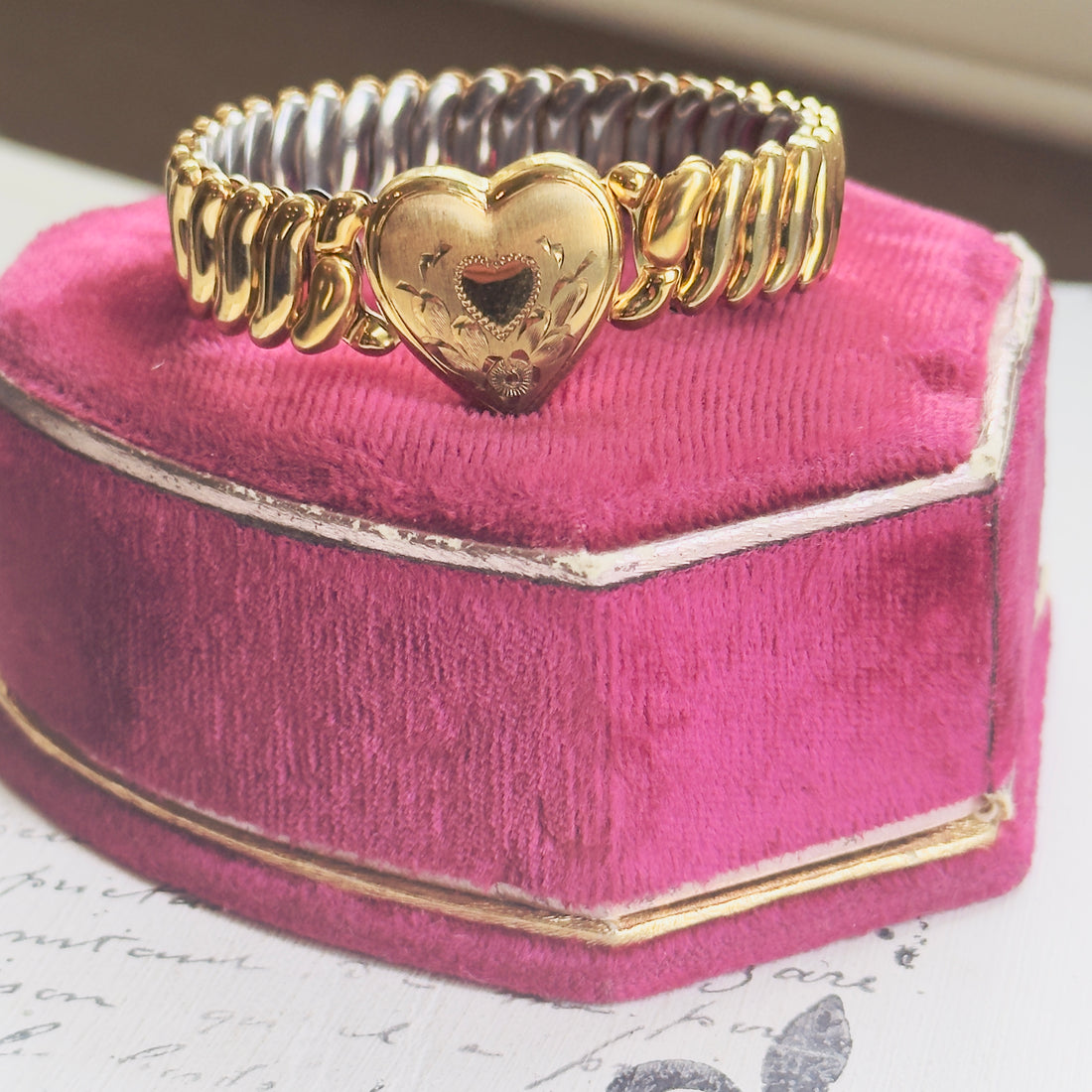 Collectible signed Bigney sweetheart bracelet, gold filled Florentine finish with engraved heart centerpiece, mid-century vintage