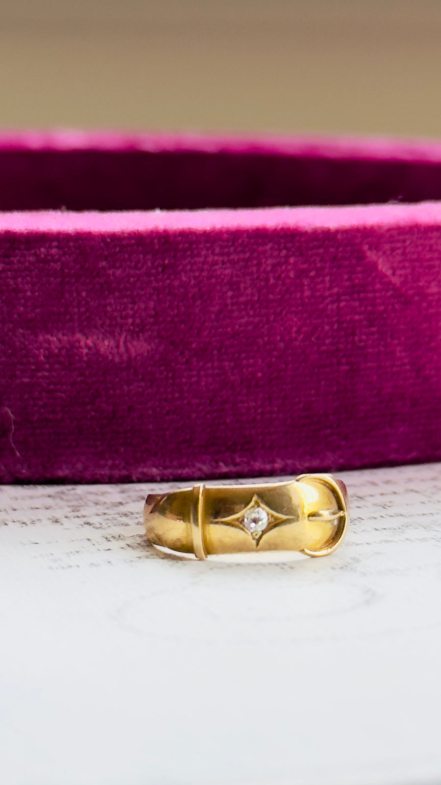 buckle ring with diamond

