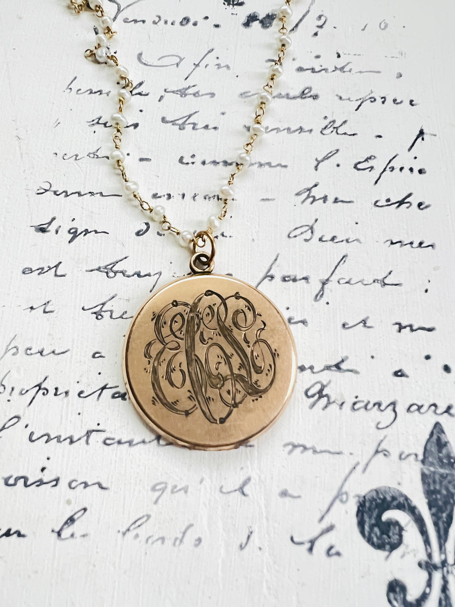 shop our collection of antique lockets!
