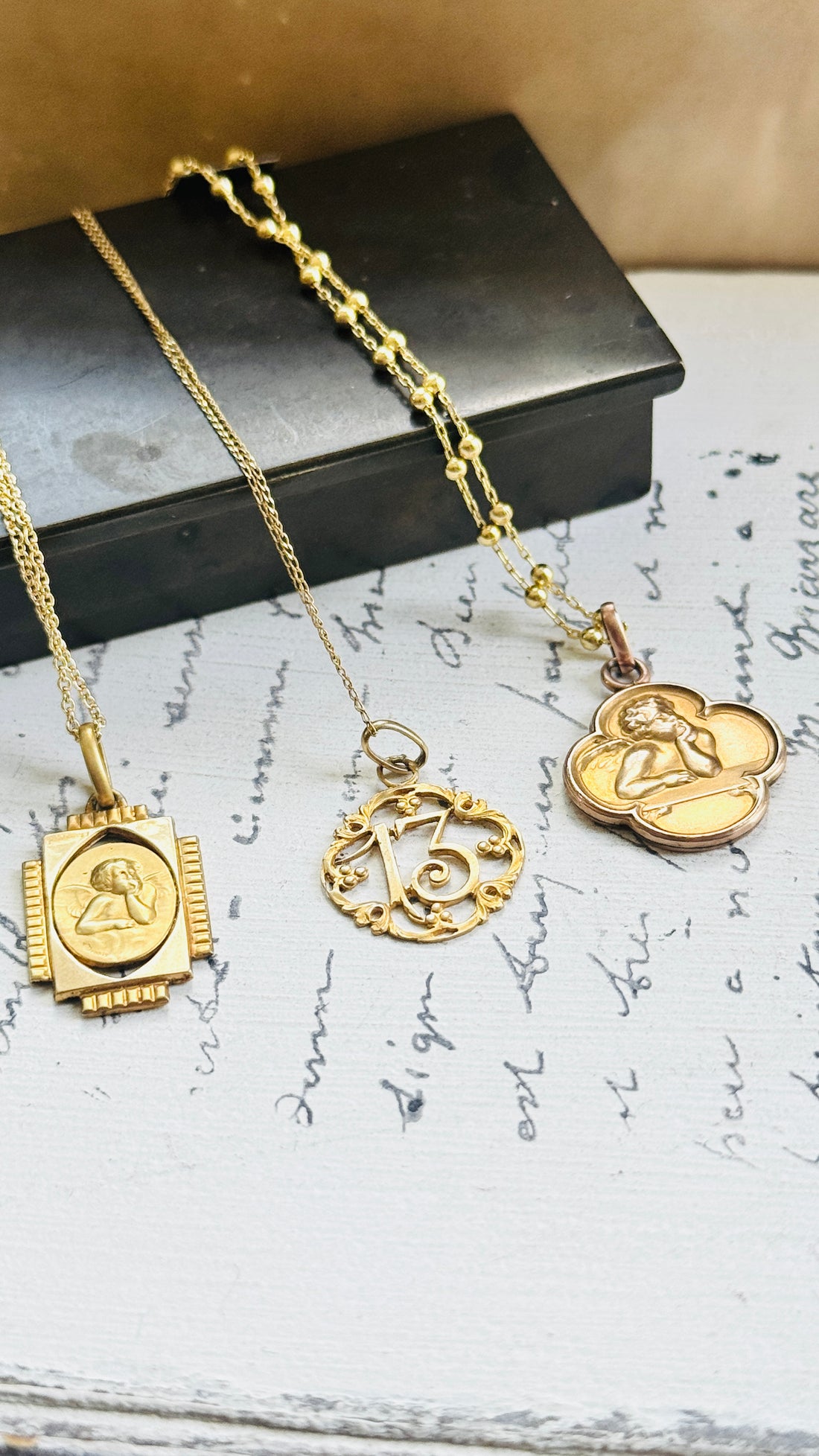 French Lucky Number 13 Charm | 18k Gold