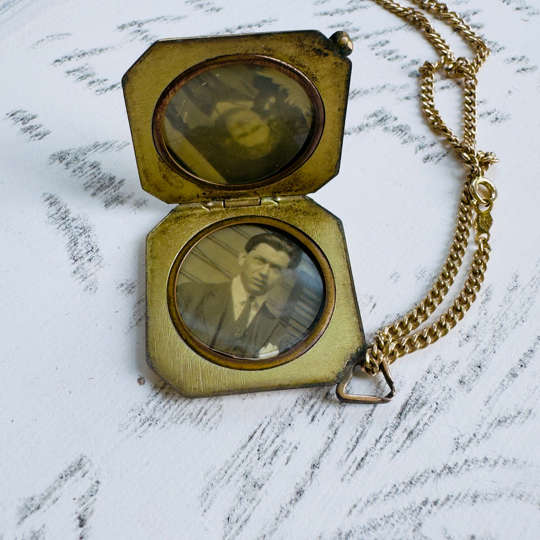 Gold Keepsake Locket