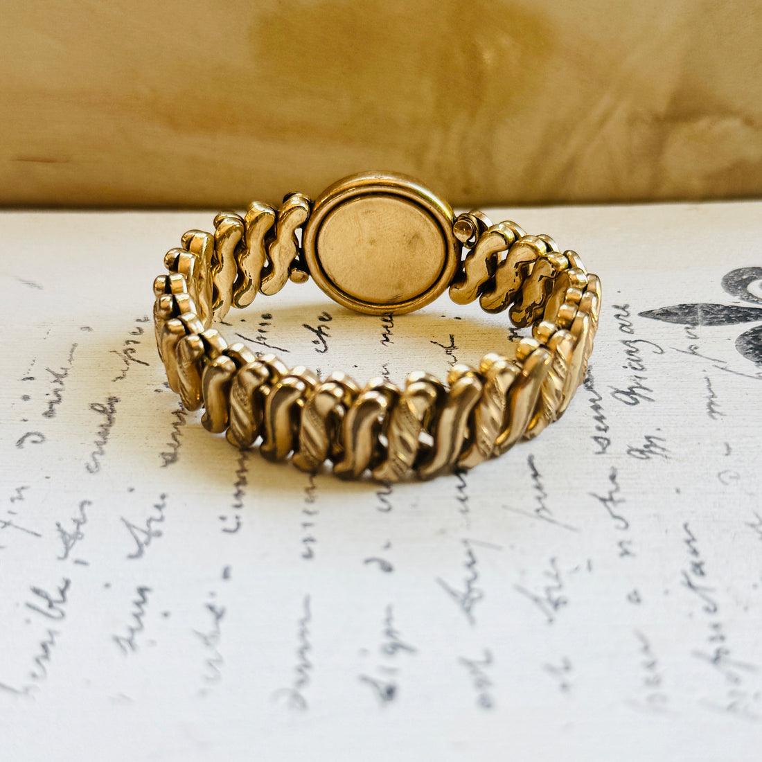 Reverse image of sweetheart bracelet