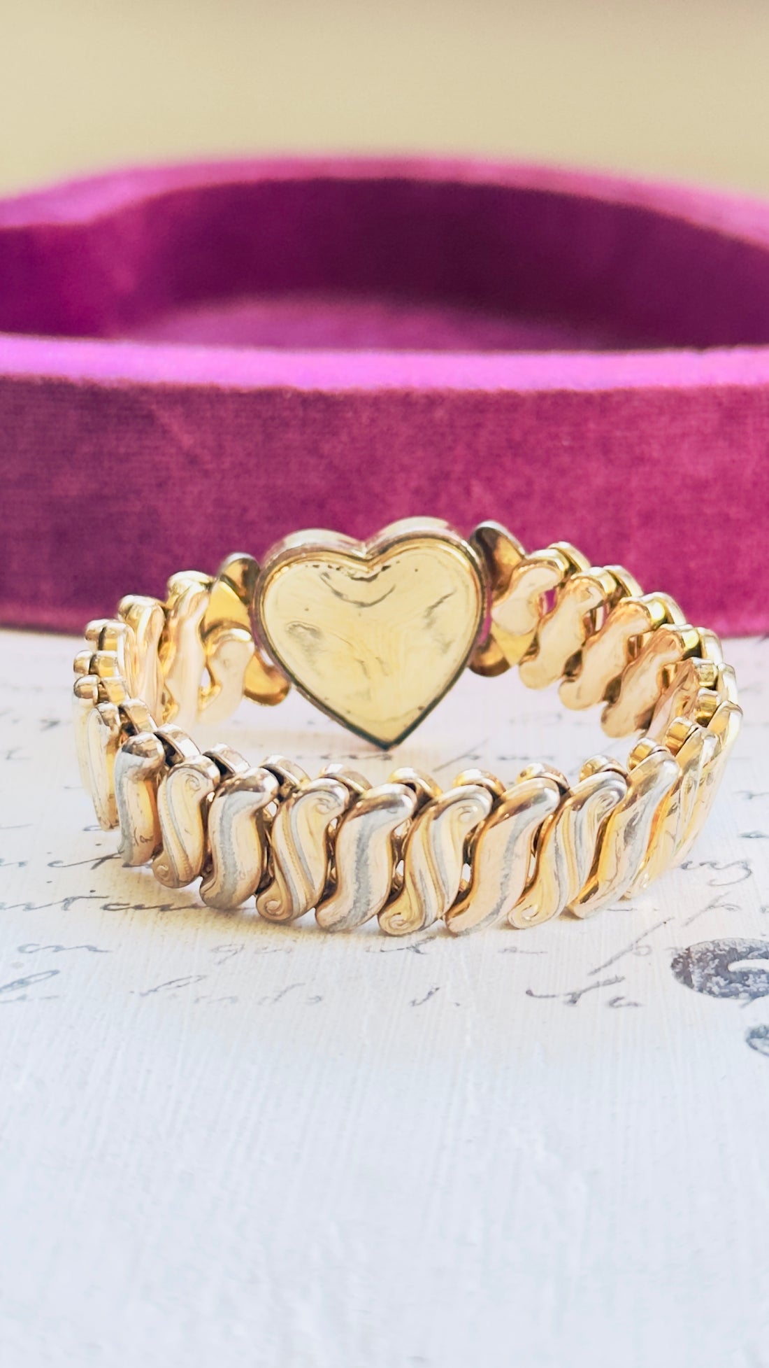 Vintage Sweetheart Expansion Bracelet