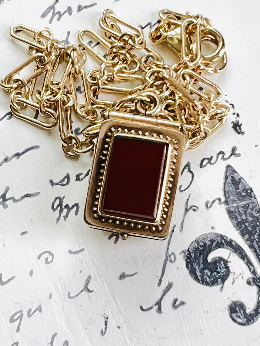 Shop our collection of antique lockets