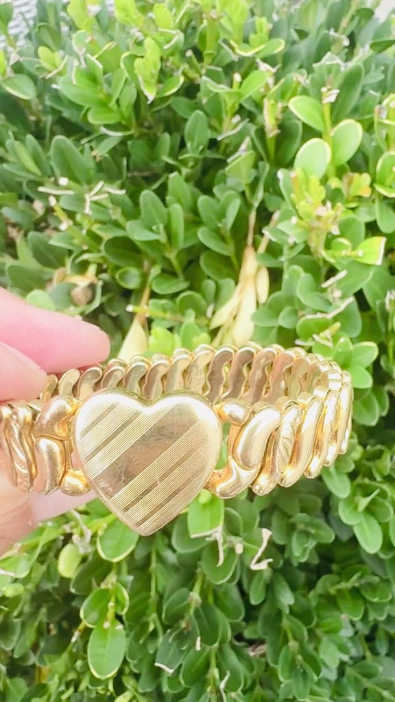 vidoe of antique sweetheart expansion bracelet