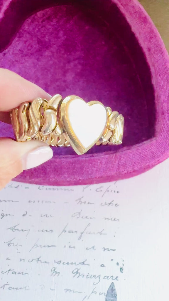 Video of sweetheart bracelet