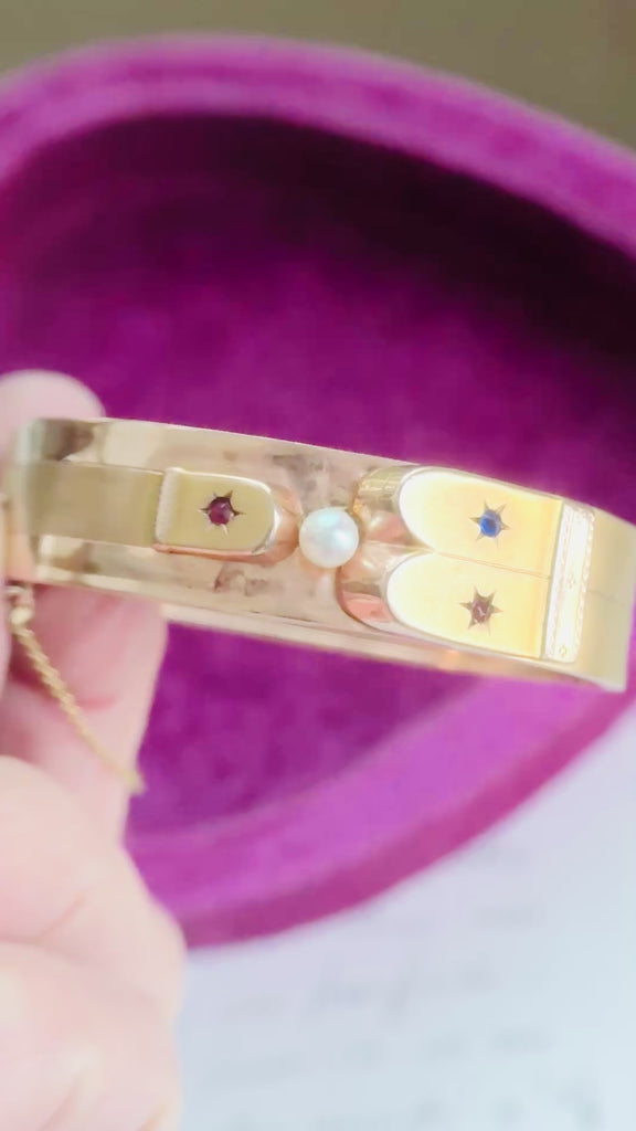 Video of 14k Gold Antique Bangle