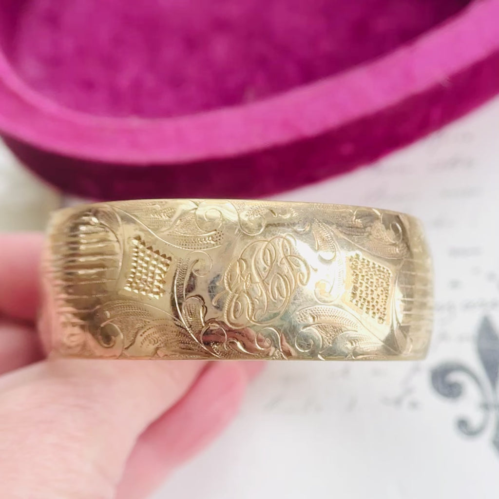 Video of Vintage Gold Bangle