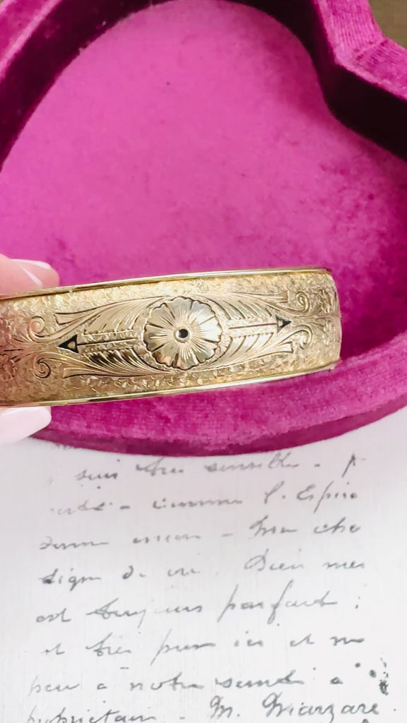 Taille d"Empargne Antique Bangle
