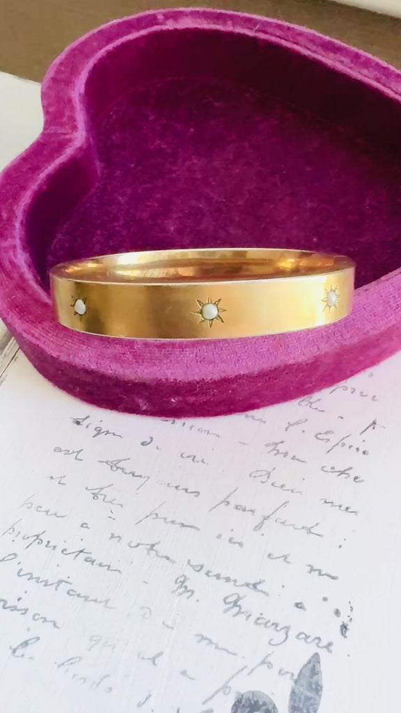 video of starburst bangle bracelet