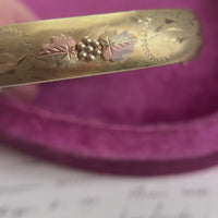 video of gold antique bangle