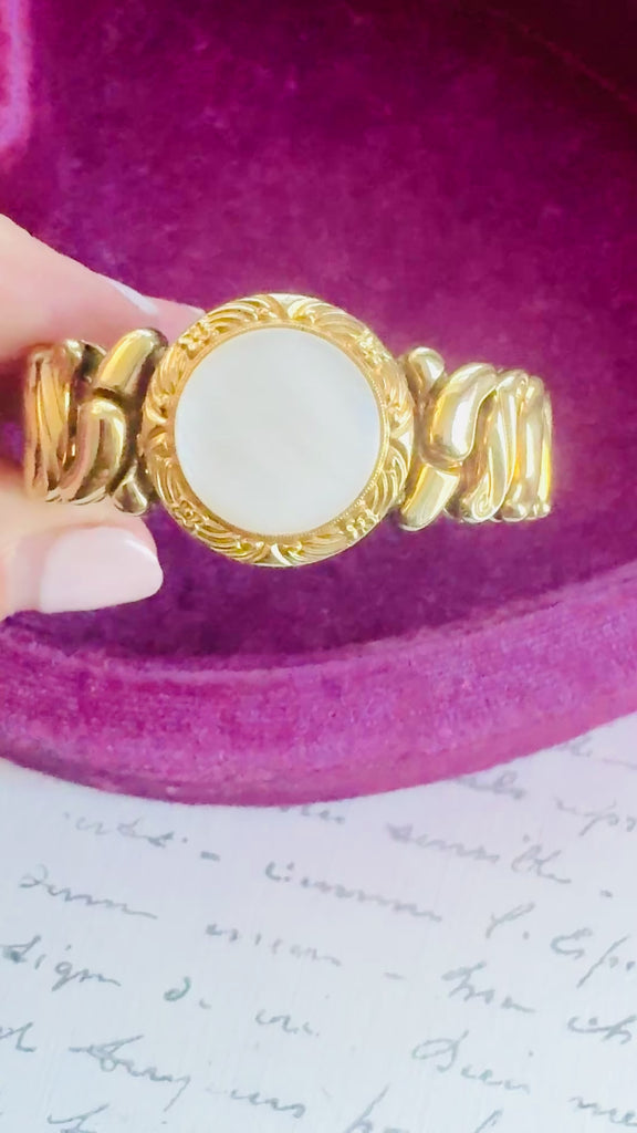 Video of sweetheart bracelet