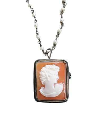 Vintage Shell Cameo Necklace •  Cameo Necklace • Layering Necklace